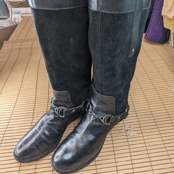 Etienne Aigner Black Leather and suede "Camden" 17" tall. 14" calf. Harness Ridi - Picture 1 of 10